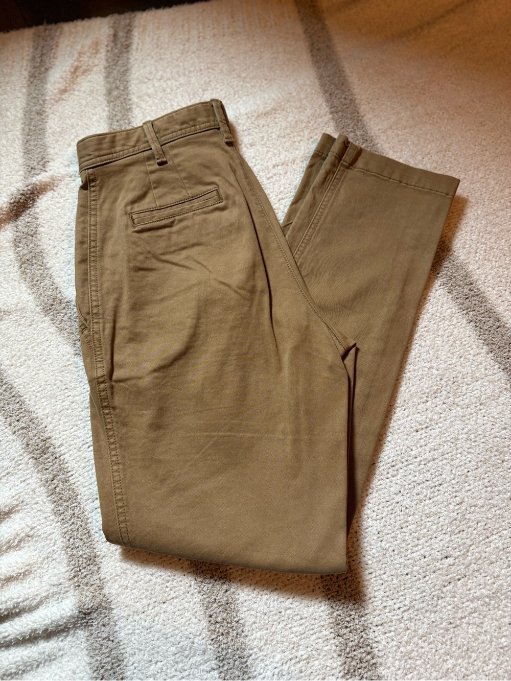 Women’s Banana Republic High Rise Chino Pants in Brown